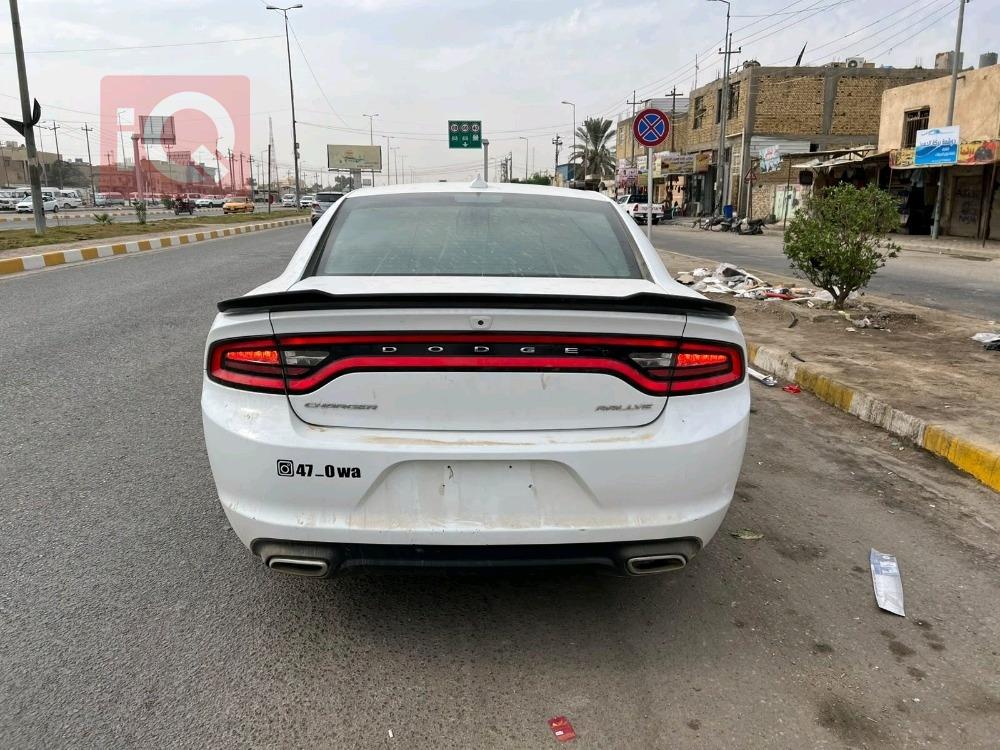 دودج تشارجر